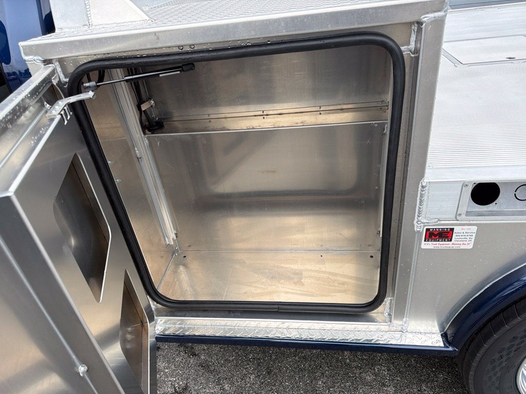 2027 Ford F-450SD Platinum ALUMINUM SKIRTED DELUXE FLATBED