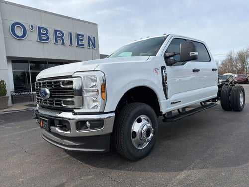 2026 Ford F-350SD CAB AND CHASIS DRW