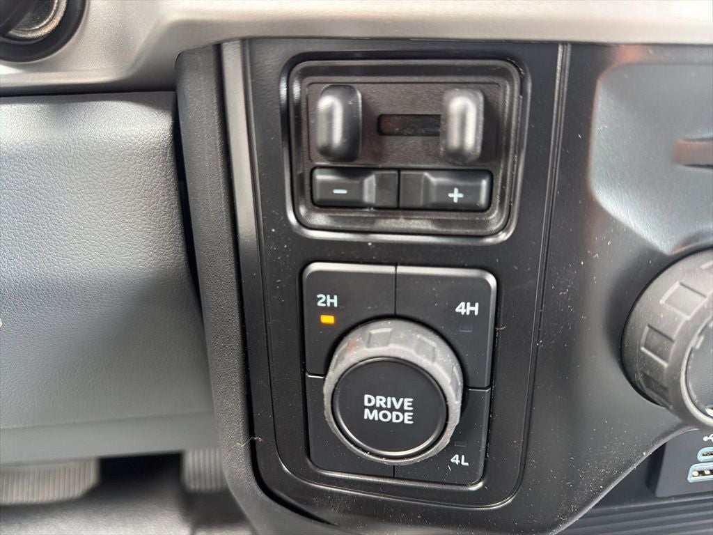 2026 Ford F-350SD CAB AND CHASIS DRW