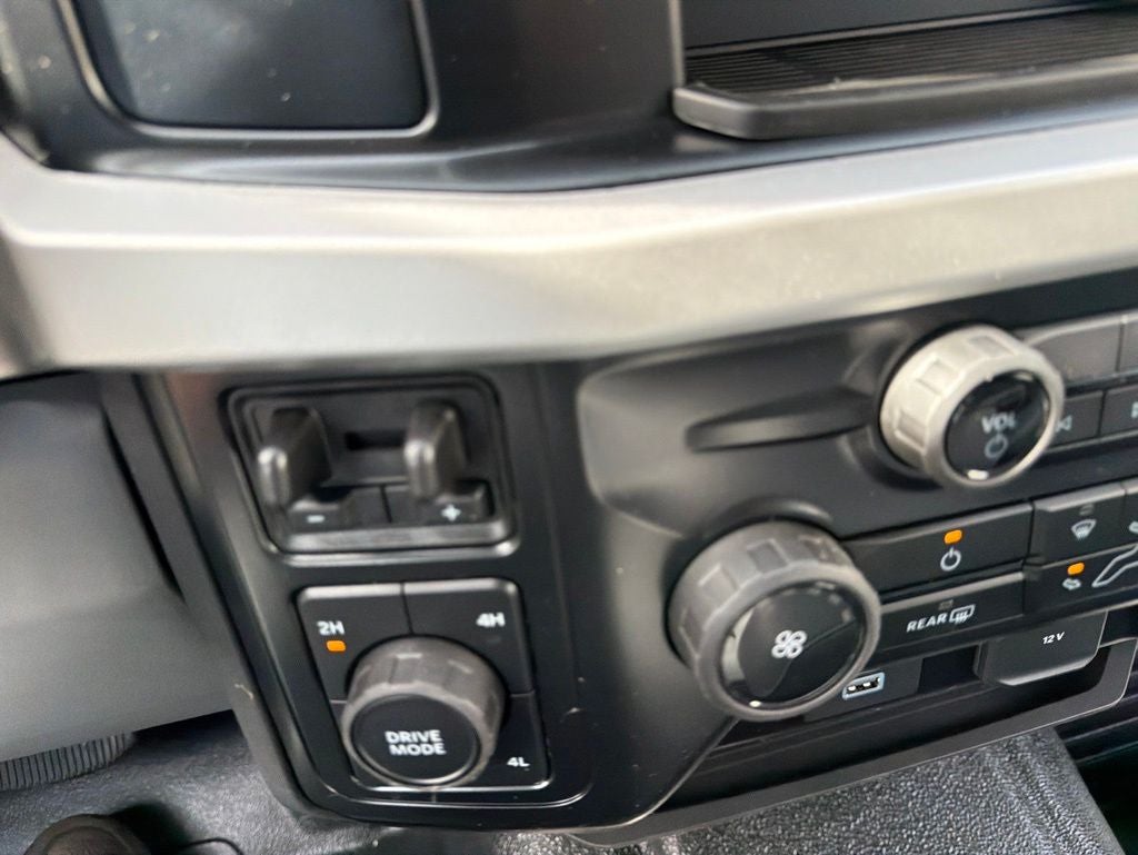 2026 Ford F-550SD XL CAB & CHASIS DRW