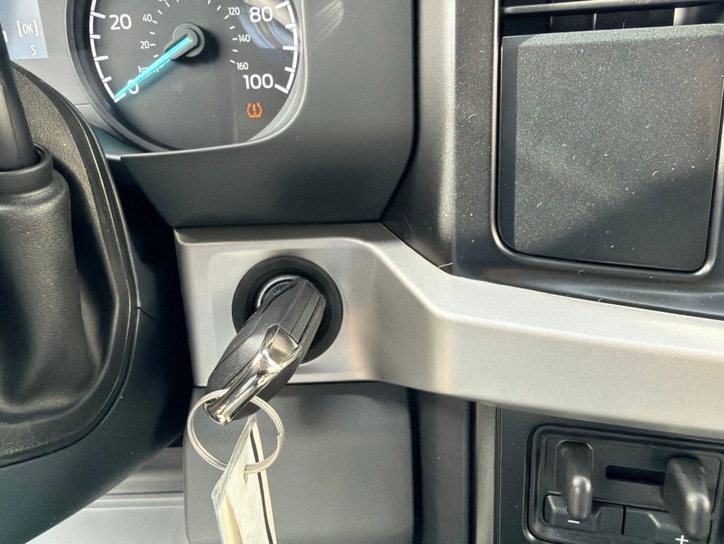 2026 Ford F-550SD XL CAB & CHASIS DRW