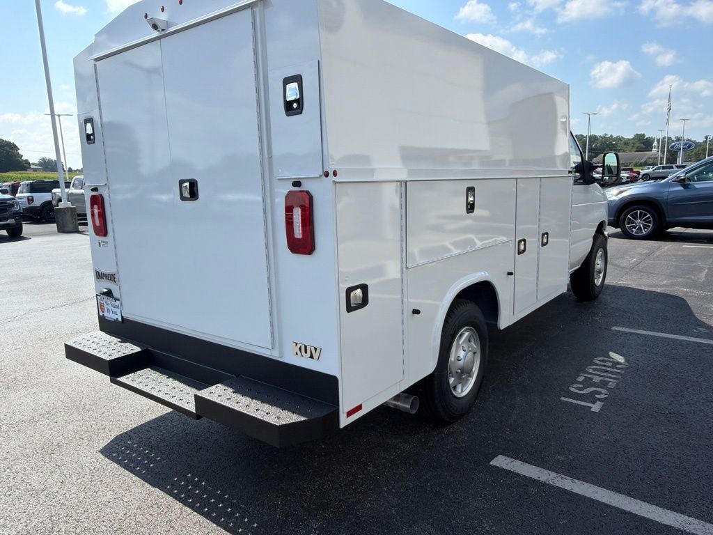 2027 Ford E-350SD Base Cutaway KNAPHEIDE KUV