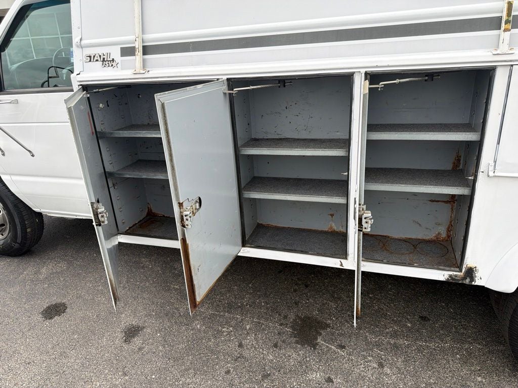 2000 Ford E-450SD Standard Service Body