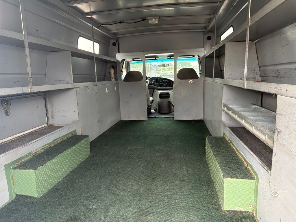 2000 Ford E-450SD Standard Service Body
