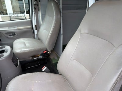 2000 Ford E-450SD Standard Service Body