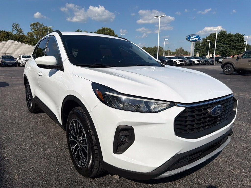 2023 Ford Escape Plug-In Hybrid Base