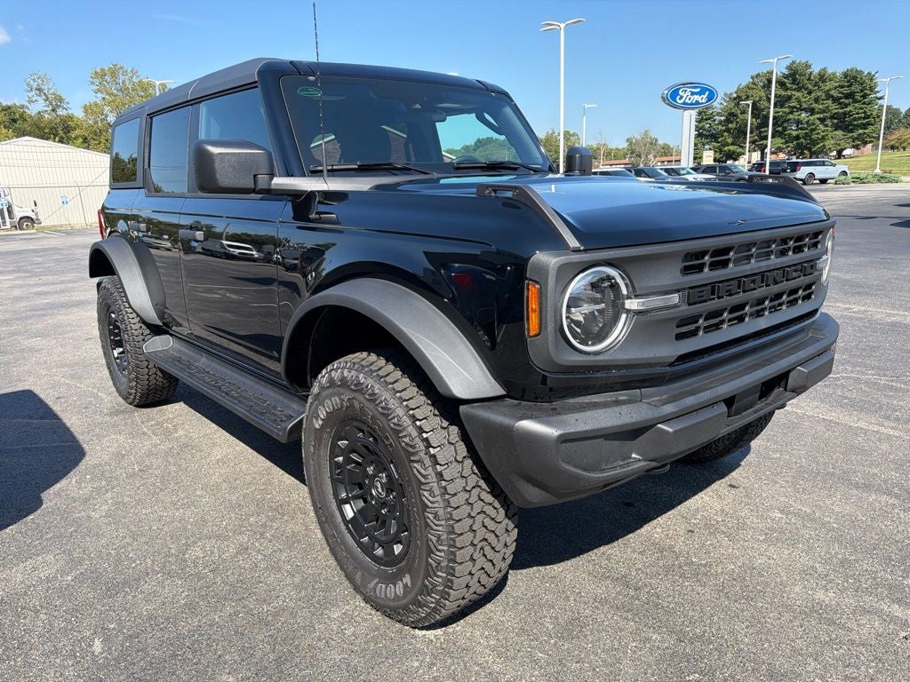 2026 Ford Bronco Big Bend FORD GARAGE BLACK MATTE PACKAGE