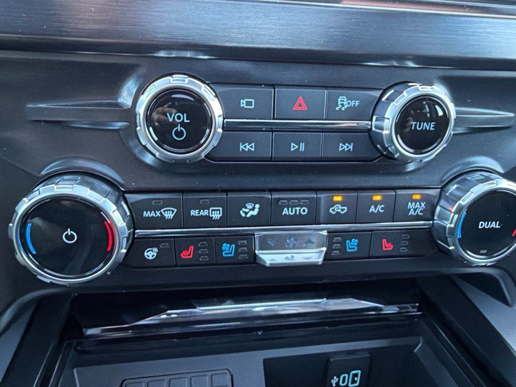 2027 Ford F-250SD Lariat