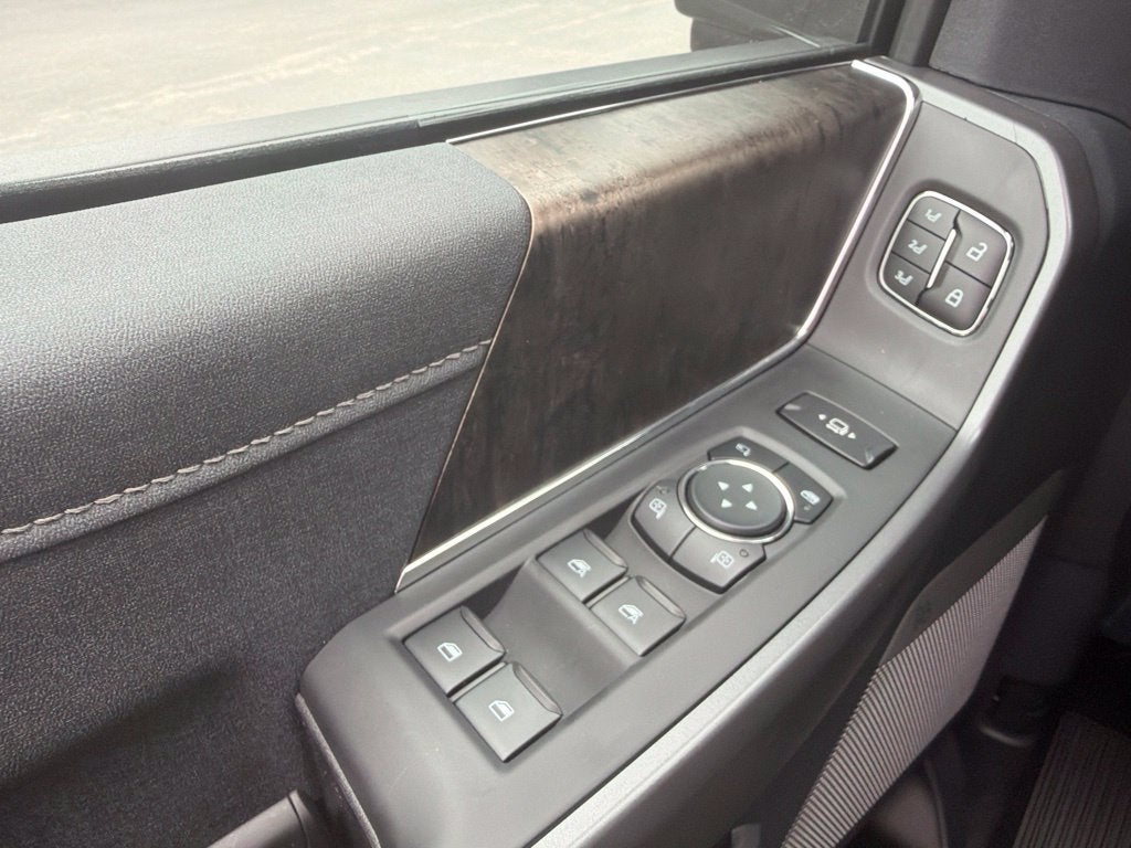 2027 Ford F-250SD Lariat