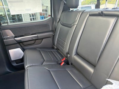 2027 Ford F-350SD Platinum