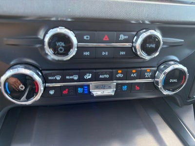 2027 Ford F-350SD Platinum