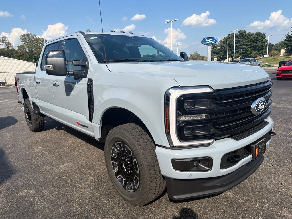 2027 Ford F-350SD Platinum
