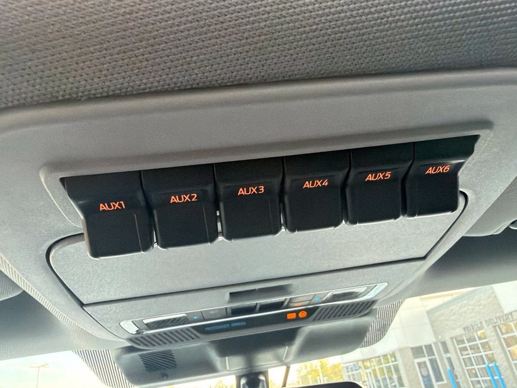 2027 Ford F-350SD Lariat DRW
