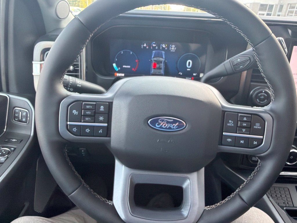 2027 Ford F-350SD Lariat DRW