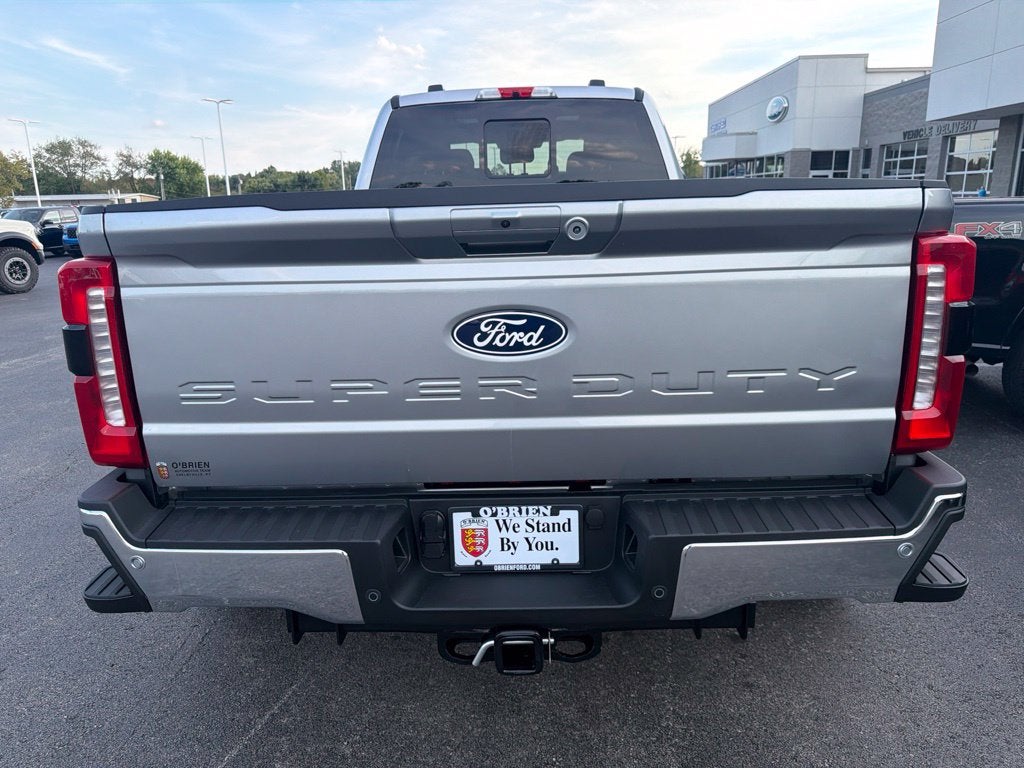 2027 Ford F-350SD Lariat DRW