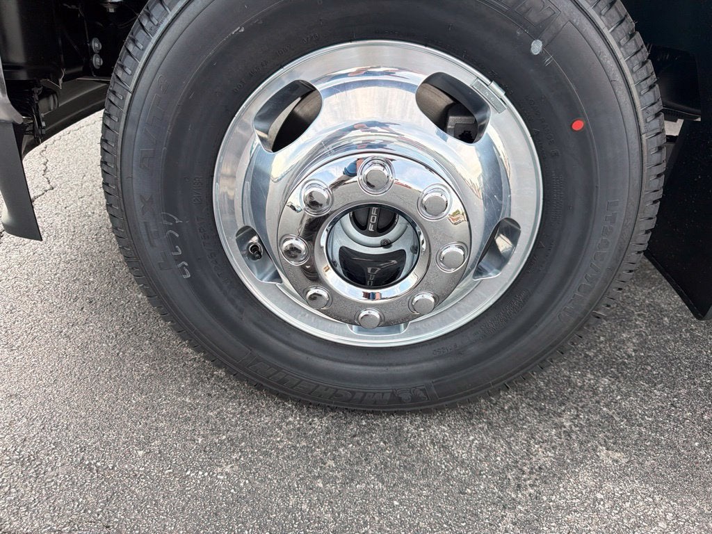 2027 Ford F-350SD Lariat DRW