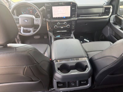 2027 Ford F-350SD Lariat DRW