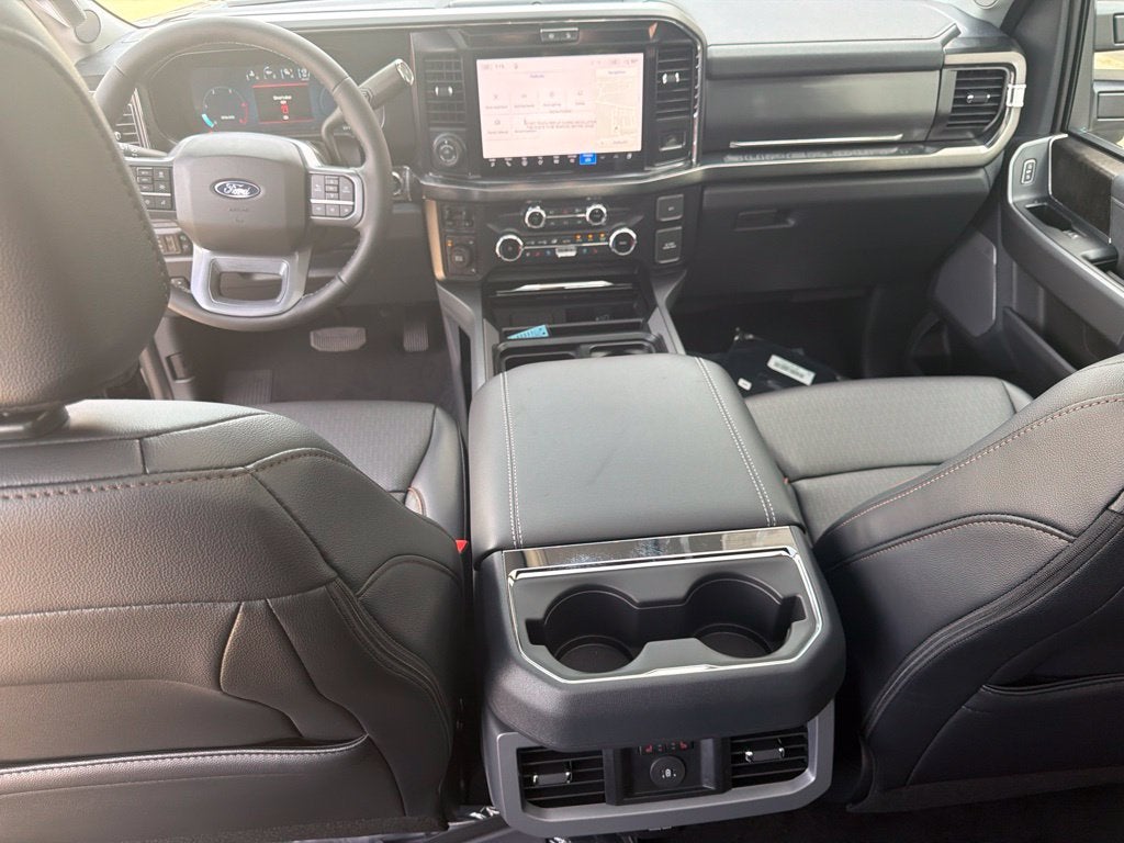 2027 Ford F-350SD Lariat DRW