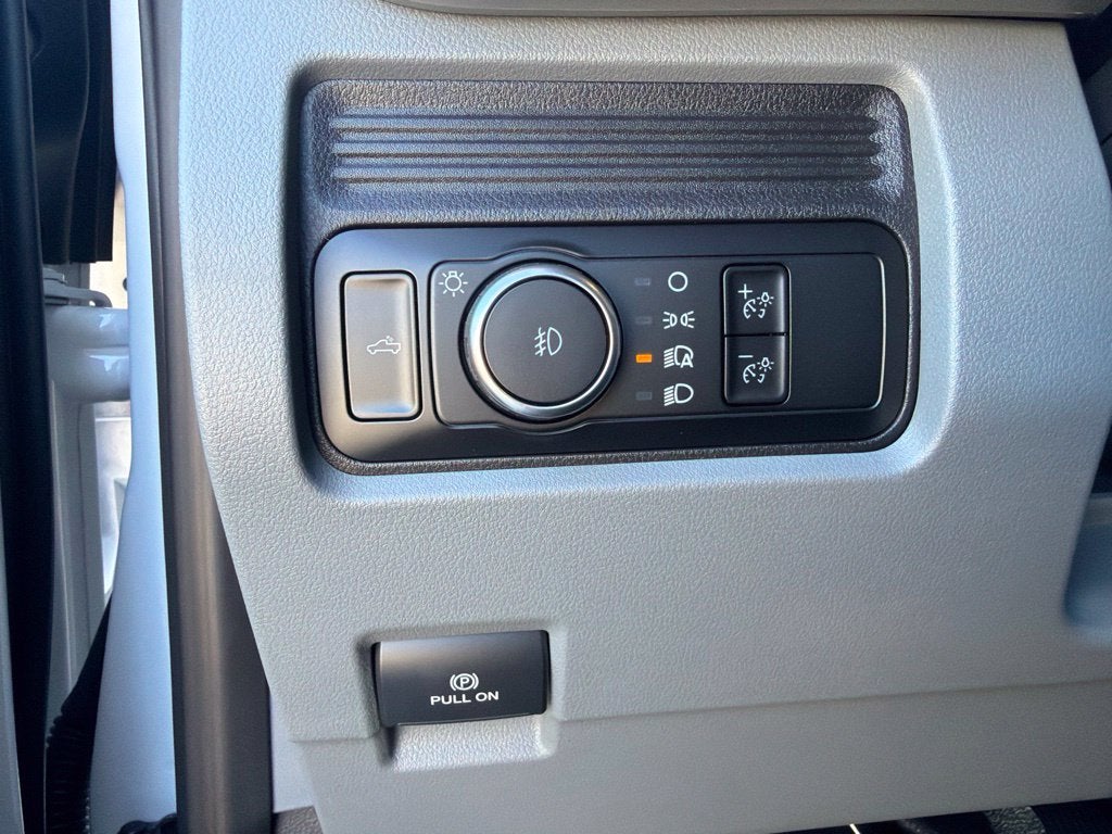 2027 Ford F-350SD XL DRW