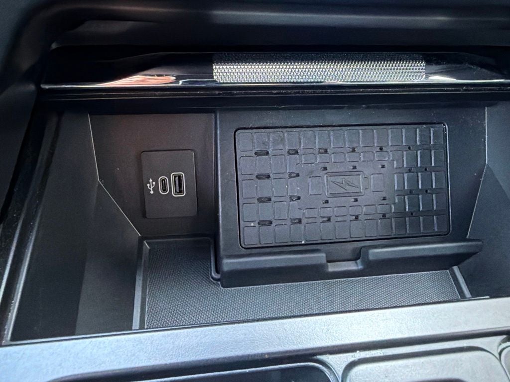 2025 Ford F-150 Lariat Hybrid