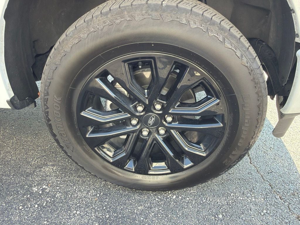 2025 Ford F-150 Lariat Hybrid