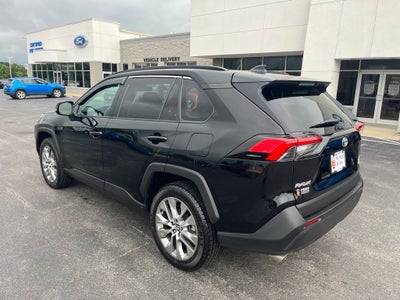 2020 Toyota RAV4 XLE Premium