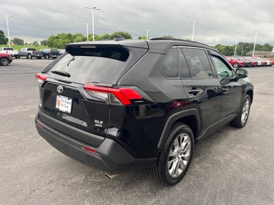2020 Toyota RAV4 XLE Premium