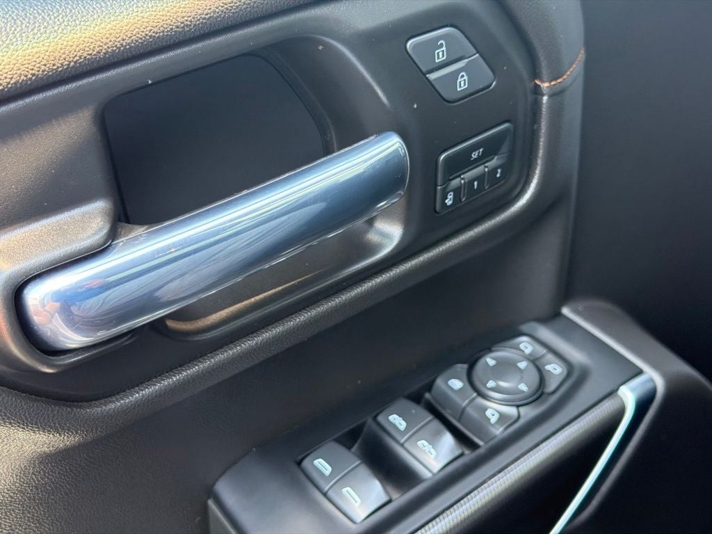 2022 GMC Sierra 1500 Limited AT4