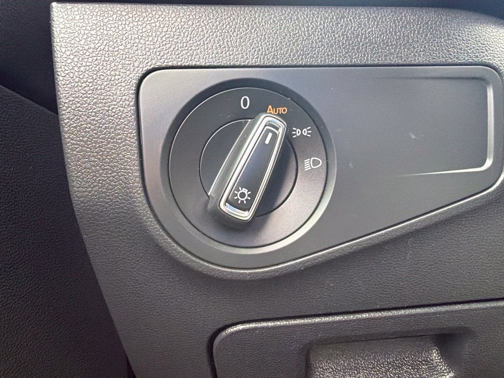 2018 Volkswagen Tiguan 2.0T SE