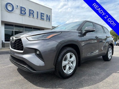 2022 Toyota Highlander LE