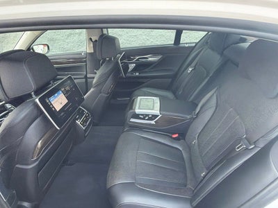 2020 BMW 7 Series 745e xDrive iPerformance