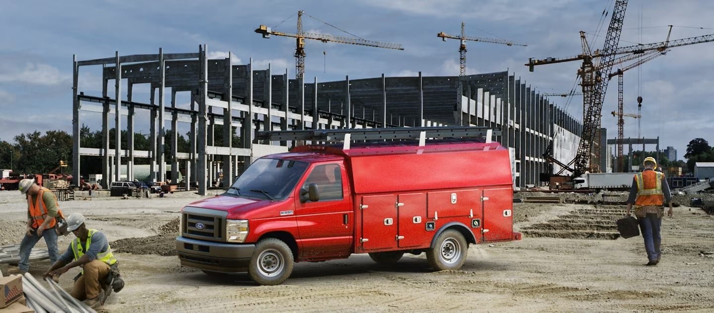 2025 Ford E-Series Cutaway Red Construction